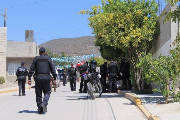 Drogadictos agredieron a policía de Tehuacán, uniformado y pandillero heridos