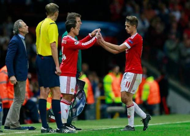 Chicharito regresó a las canchas con el Manchester United