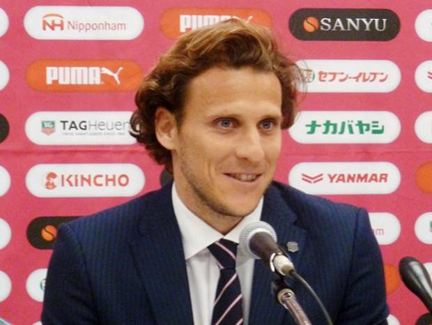 Diego Forlán dice adiós a la selección de Uruguay