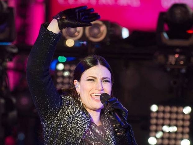 Idina Menzel y Legend también cantarán en el Super Bowl XLIX