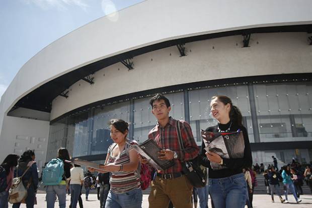 BUAP recibirá 18 mil nuevos alumnos este año, adelanta Esparza