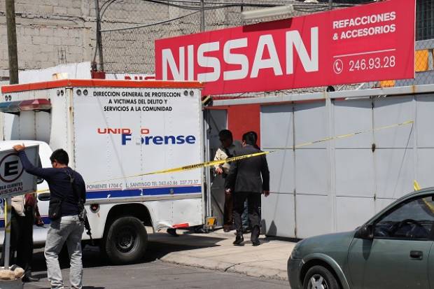 Dos hermanas fueron acribilladas en una refaccionaria de la colonia Santa María