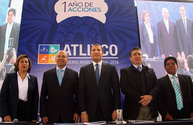 Moreno Valle asiste al primer informe del alcalde de Atlixco