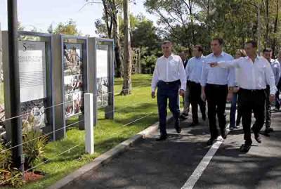 Moreno Valle y Tony Gali inauguran Parque Temático en Los Fuertes