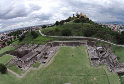 Zona arqueológica de Cholula, ahora con tarjeta de crédito