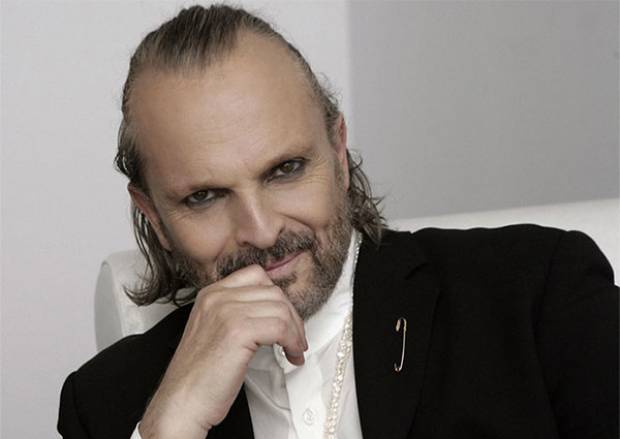 Miguel Bosé promete “show colosal” para Puebla