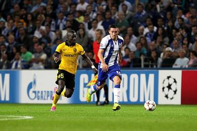 Héctor Herrera, convocado por el Porto para la Champions League