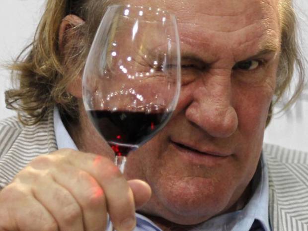 Gerard Depardieu confesó haber matado dos leones y luego comérselos