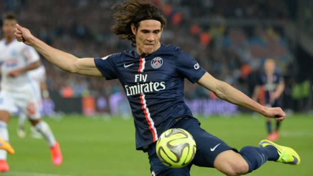 Edinson Cavani no saldrá del PSG, anunció directiva