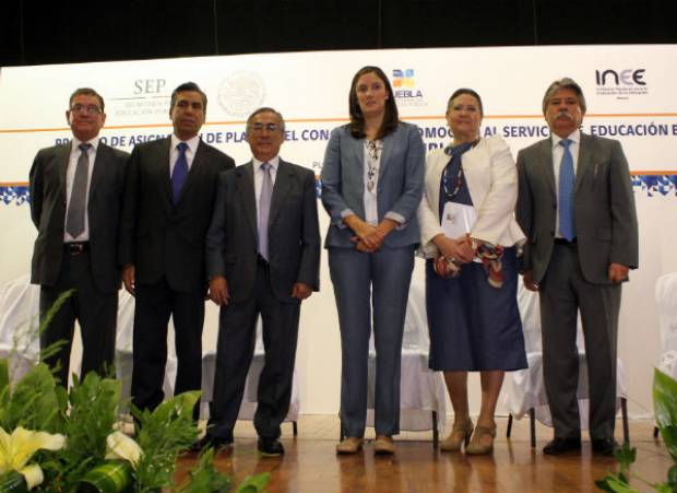 SEP Puebla asigna 691 plazas de directores y supervisores para nivel básico