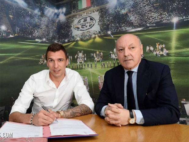 Mario Mandzukic fue presentado como nuevo goleador de Juventus