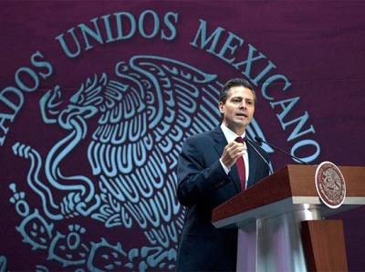 EPN reitera su solidaridad a los padres de los 43 normalistas de Ayotzinapa
