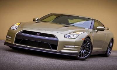 Nissan presume el GT-R 45th Anniversary Gold Edition