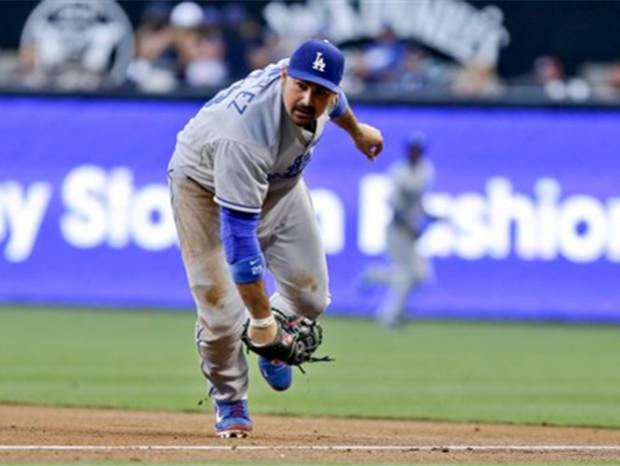 Adrián González, Guante de Oro de la Liga Nacional en Grandes Ligas