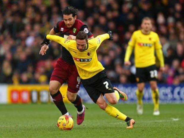 Watford y Layún cayeron 0-1 ante Ipswich Town