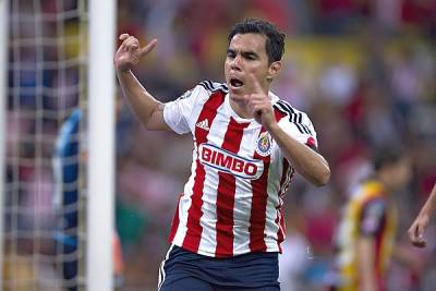 Omar Bravo, a seis goles de igualar a Chava Reyes como máximo goleador de Chivas