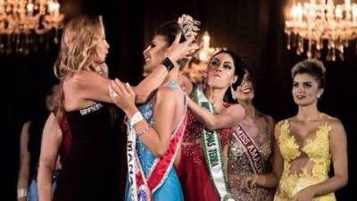 VIDEO: Concursante frustrada arrancó corona a la nueva Miss Amazonas