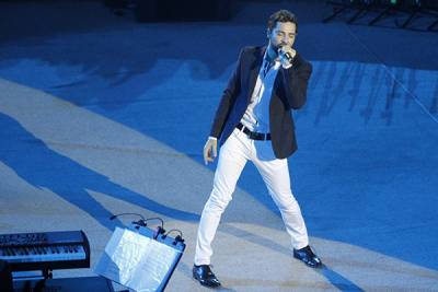 David Bisbal se pone ranchero y deleita en Palenque de Puebla