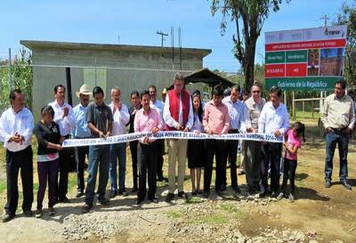 Sedesol entrega obras de empleo temporal en Atempan, Puebla, por 38 mdp