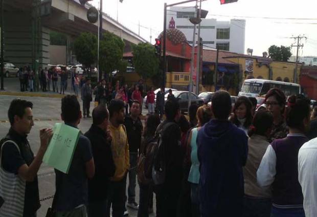 Puebla: A la calle, mil empleados de Servifon, proveedora de Telcel