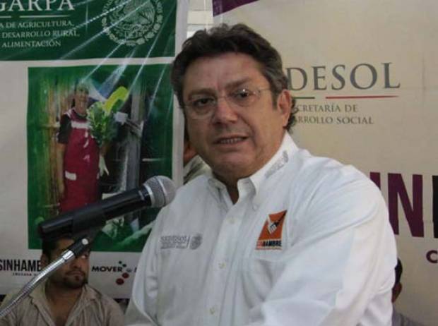 Vega Rayet niega uso de recursos públicos en elección