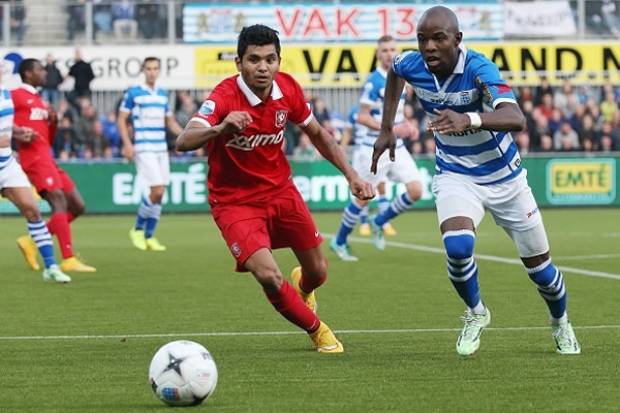 Tecatito Corona dio asistencia en triunfo 2-1 del Twente