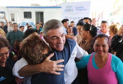 Tony Gali lleva “Progreso a la Puerta de tu Casa” a Villa Frontera