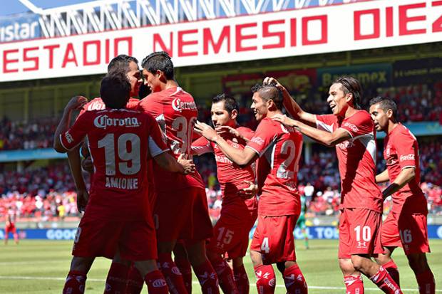 Toluca, otro beneficiado por la tabla de posiciones, eliminó a Chiapas con empate