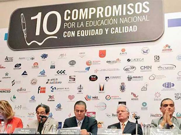 124 agrupaciones civiles exigen a candidatos a firmar 10 compromisos por la educación