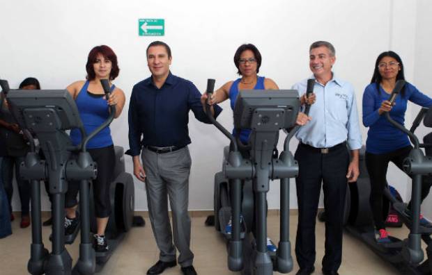 RMV  y Gali inauguran gimnasio &quot;Puebla Sur&quot;