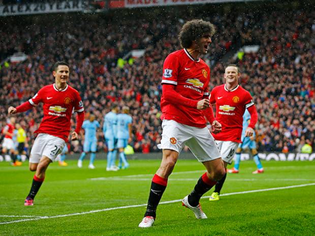 Manchester United derrotó 4-2 al City en el derby inglés