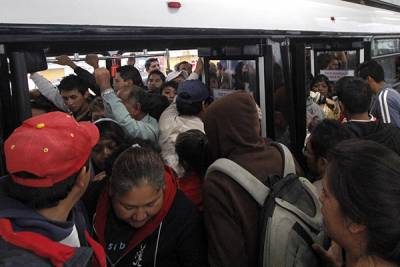 Estaciones y camiones llenos en cuarto día de la Línea 2 de RUTA