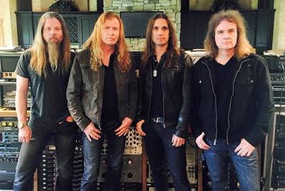 Megadeth pone a la Batalla de Puebla en tono heavy metal