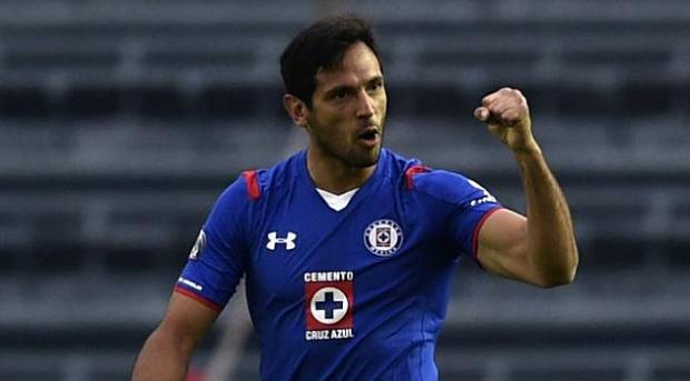 Roque Santacruz no jugará con Cruz Azul el Apertura 2015