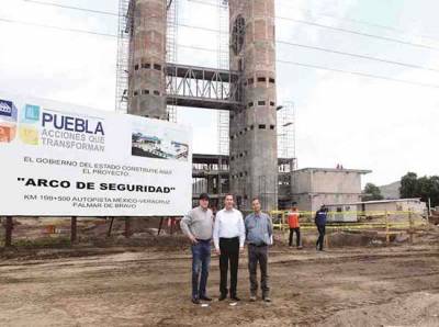 RMV supervisa obras del Arco de Seguridad en Palmar de Bravo