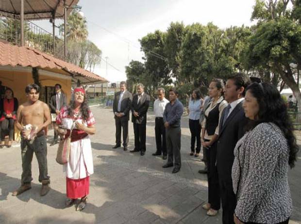 Rehabilitan kiosko del zócalo de San Andrés Cholula