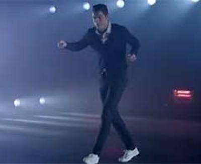 VIDEO: Cristiano Ronaldo baila como Michael Jackson en comercial