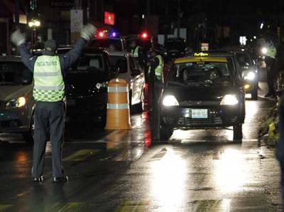 Alcoholímetro en Puebla remitió 140 vehículos al corralón