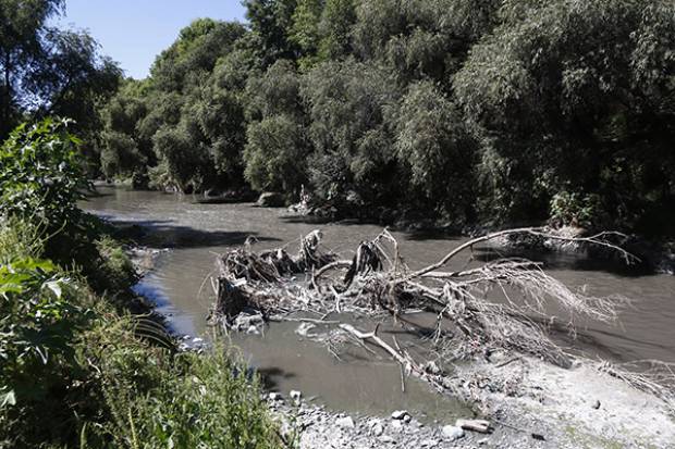 Profepa clausura 20 empresas de Puebla y Tlaxcala por contaminar río Atoyac