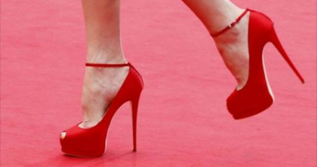 Cannes 2015: Prohiben entrada a mujer amputada por no llevar tacones