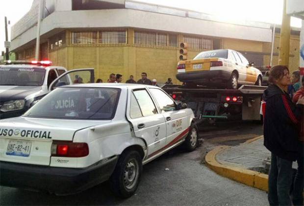 Una menor muerta, saldo de colisión entre vehículo del DIF Tetela y Taxi CAPU