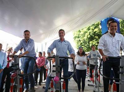 Tony Gali encabeza Jornada Integral de Servicios en la U.H. El Carmen Gastronómico