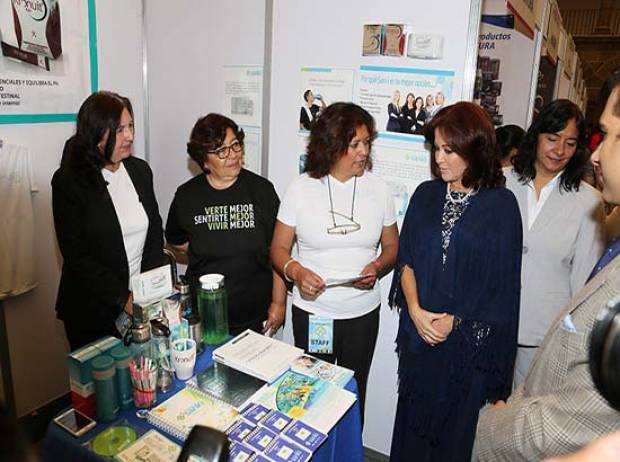 DIF municipal organizó Feria de Autoempleo para la Mujer