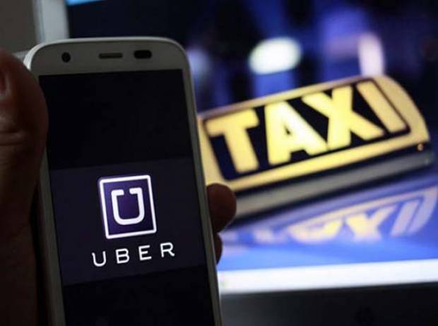 Taxistas denuncian que Congreso de Puebla busca beneficiar a Uber