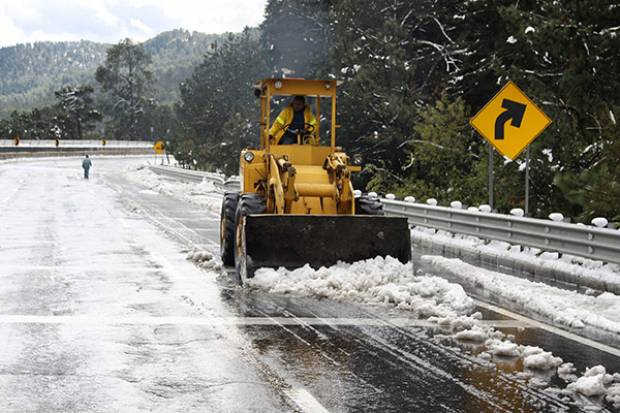 Reabren en su totalidad la autopista México-Puebla tras nevada