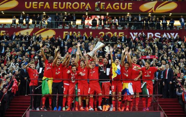 Sevilla, bicampeón de la Europa League; derrotó 3-2 al Dnipro