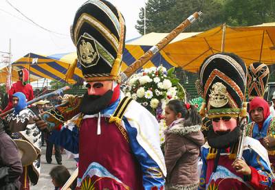 Huejotzingo entrega la plaza al tradicional Carnaval