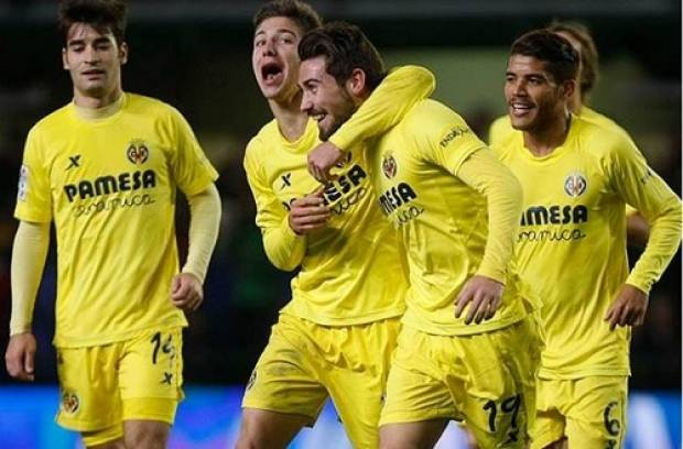 Jona jugó en goleada del Villarreal sobre la Real Sociedad de Carlos Vela