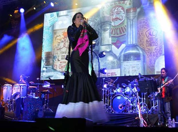 Lila Downs cierra Temporada Cultural Cholula 2014