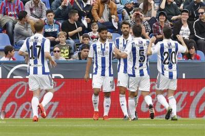 VIDEO: Carlos Vela anotó doblete en triunfo de la Real Sociedad sobre Levante